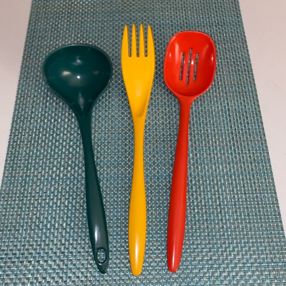*SOLD* Vintage Melamine Slotted Spoon, Fork & Ladle Kitchen Utensil Lot